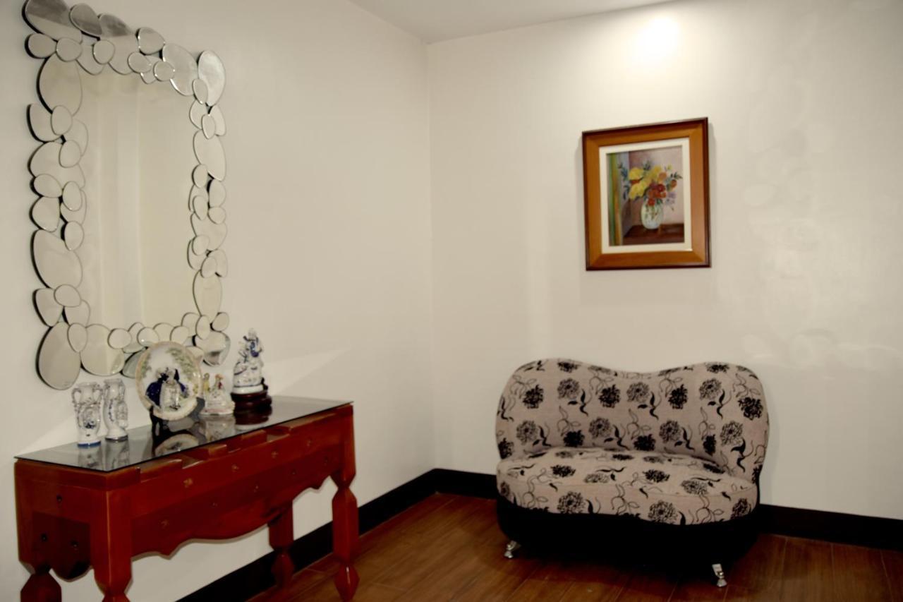 Isla De Oro Hotel Mamburao ภายนอก รูปภาพ
