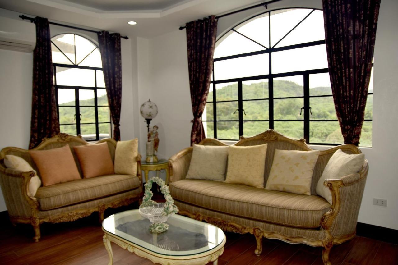 Isla De Oro Hotel Mamburao ภายนอก รูปภาพ