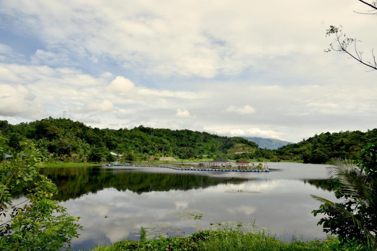 Isla De Oro Hotel Mamburao ภายนอก รูปภาพ