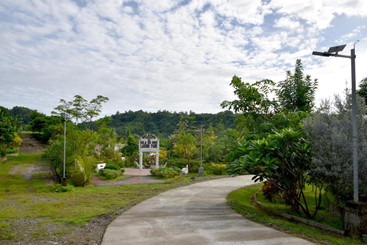 Isla De Oro Hotel Mamburao ภายนอก รูปภาพ