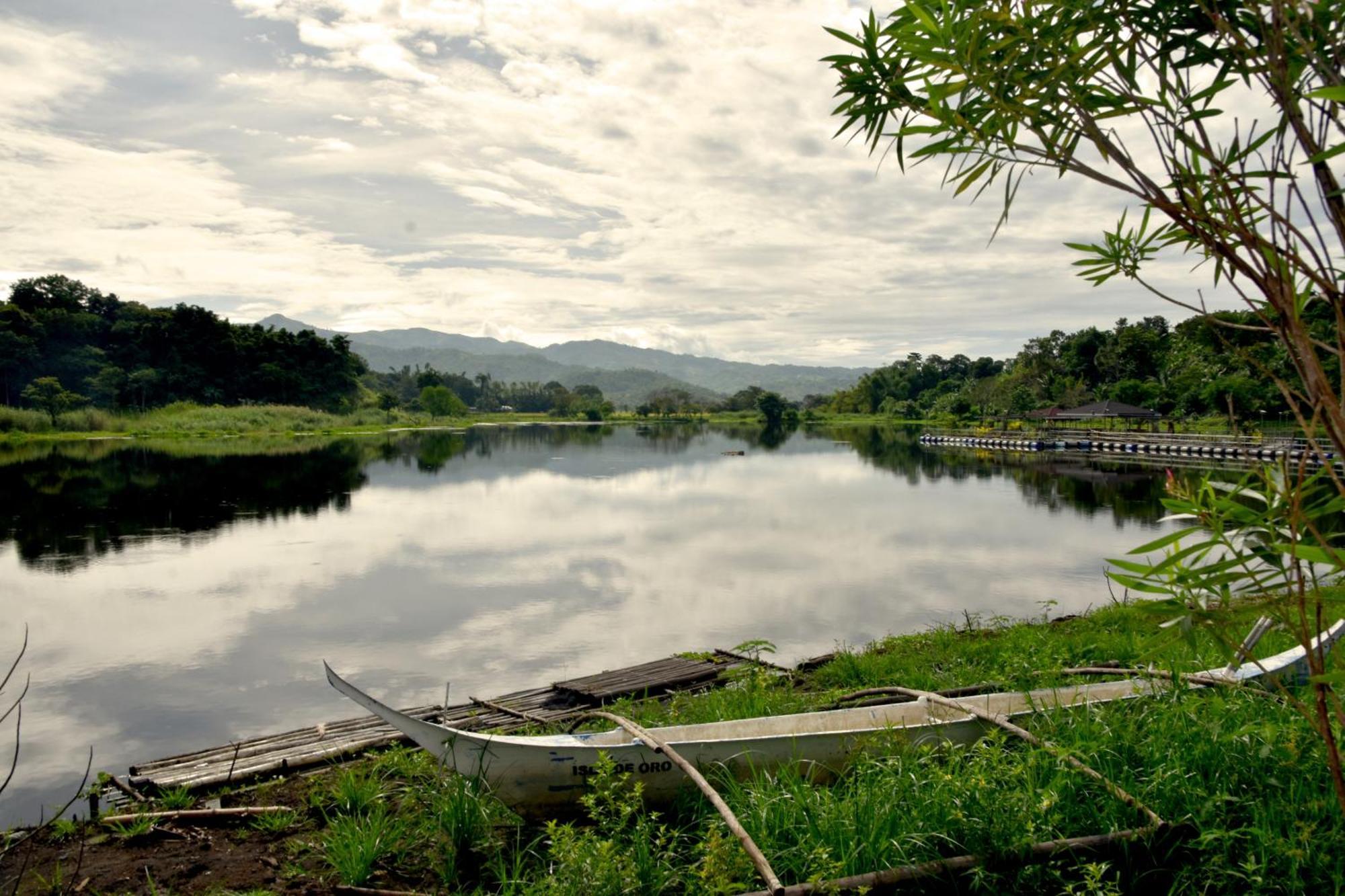 Isla De Oro Hotel Mamburao ภายนอก รูปภาพ