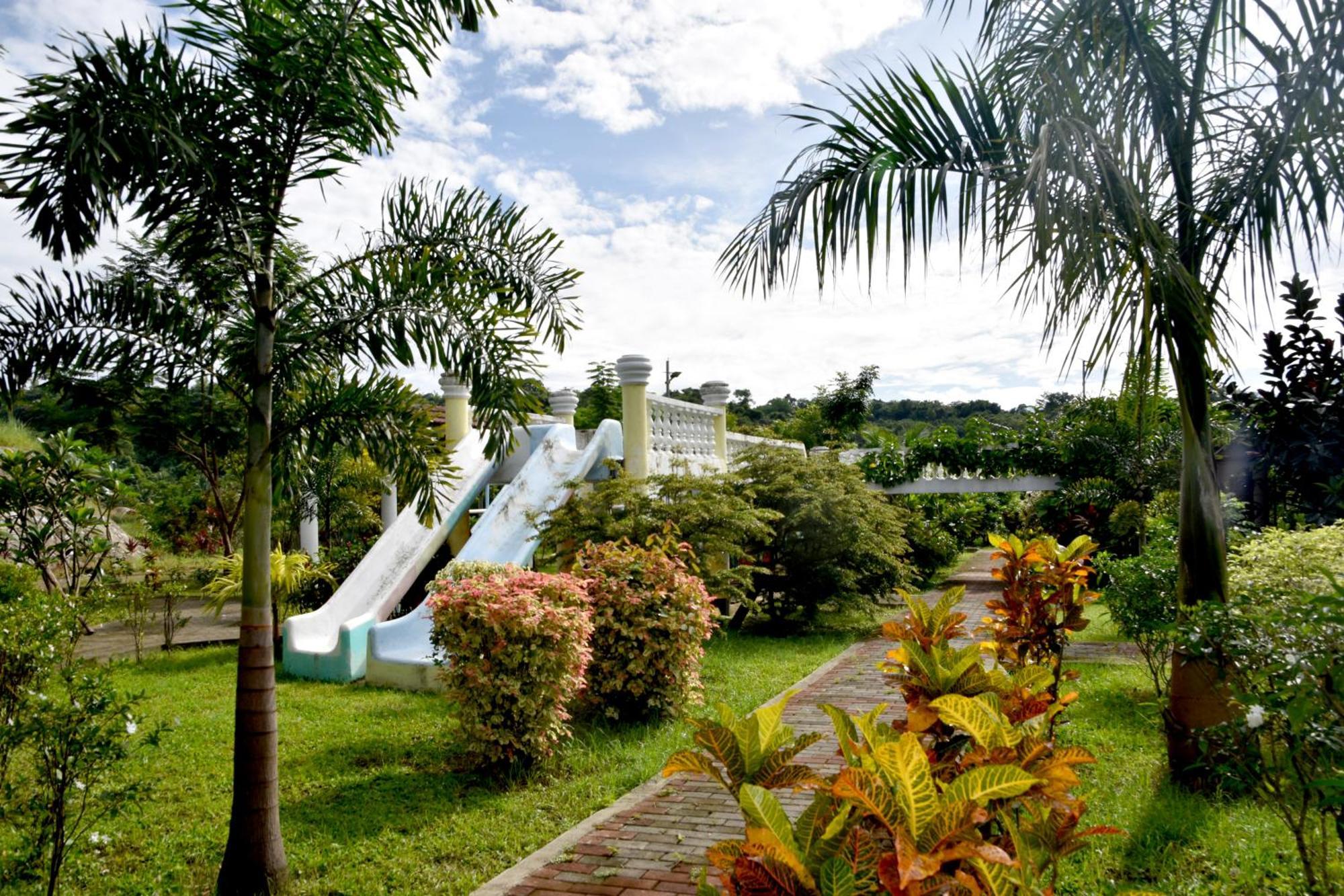 Isla De Oro Hotel Mamburao ภายนอก รูปภาพ