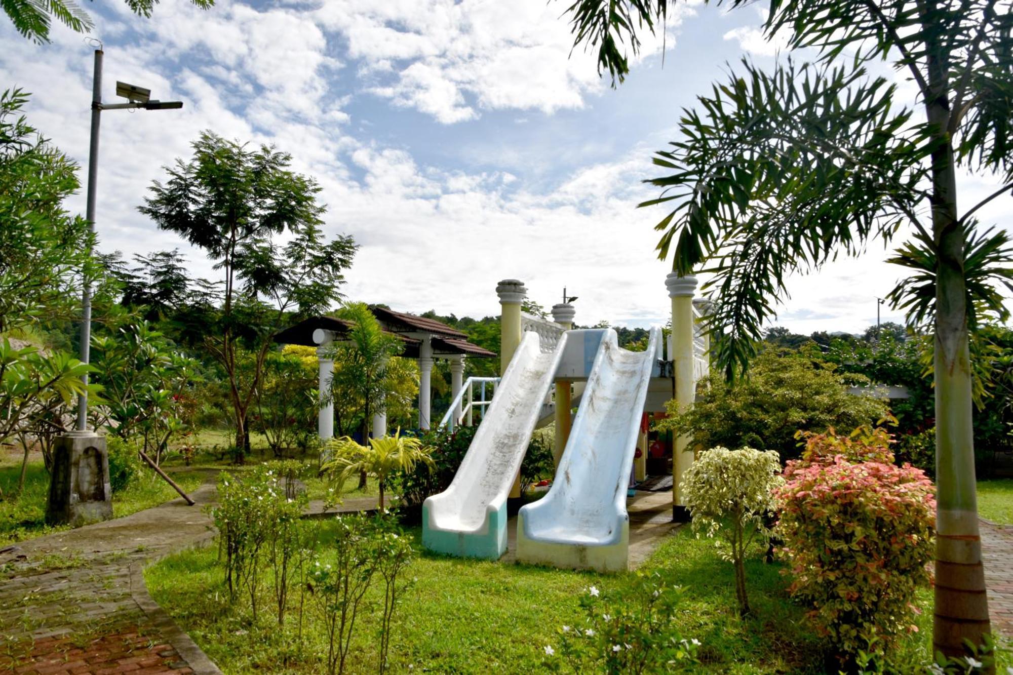 Isla De Oro Hotel Mamburao ภายนอก รูปภาพ